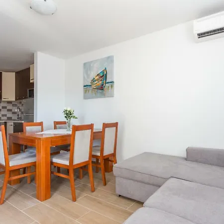 Apartment Marta