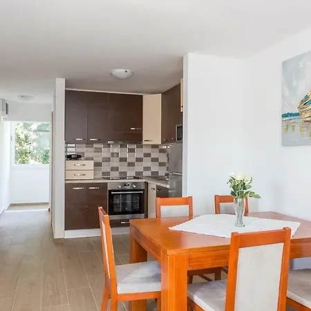 Marta * دوبروفينك