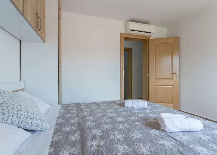 Marta دوبروفينك